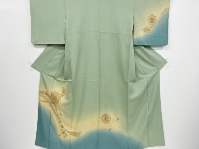 アンティーク　汕頭蘇州刺繍熨斗に華紋模様着物